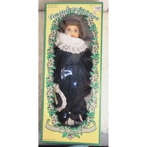 Limited Collection Porcelain Doll "Le Cheri Ashley" Pre-owned Stored New in Box